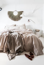 Download image to view Gallery, Suuri Alang seinäkoriste