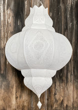 Download image to view Gallery, Marokkolainen roikkuva iso lyhty